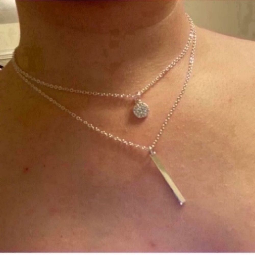 New Rhinestone Round Necklace - Picture 5 of 6